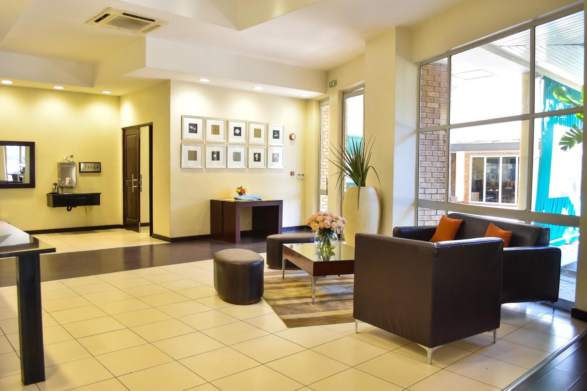 Cresta Lodge Габороне Экстерьер фото